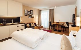 Schneeweiss lifestyle - Apartments - Living